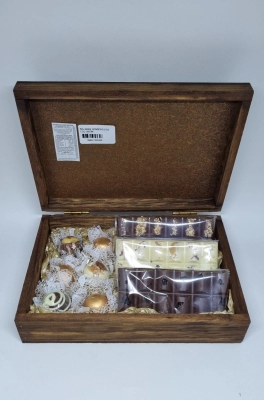 Imagem 2 - BAÚ MADEIRA BOMBONS 210G
